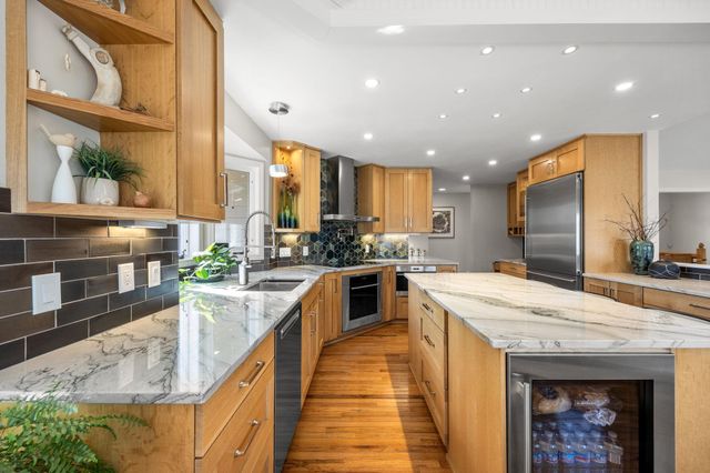 4400 Hickory Hills Trail, Prior Lake, MN 55372