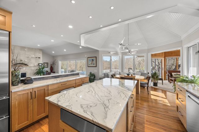 4400 Hickory Hills Trail, Prior Lake, MN 55372