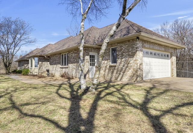 4400 Hickory Hills Trail, Prior Lake, MN 55372