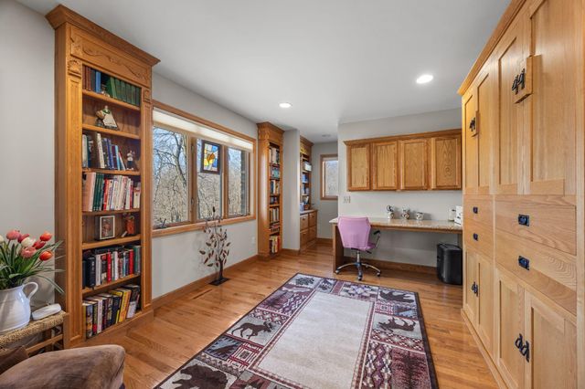 4400 Hickory Hills Trail, Prior Lake, MN 55372