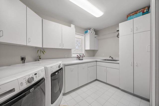 4400 Hickory Hills Trail, Prior Lake, MN 55372