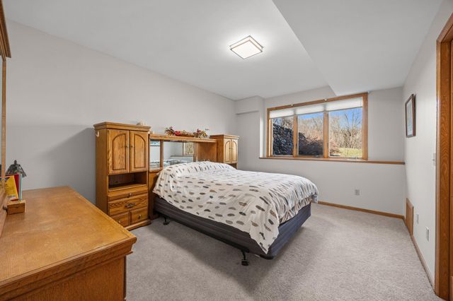 4400 Hickory Hills Trail, Prior Lake, MN 55372