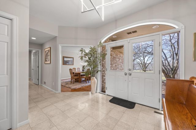 4400 Hickory Hills Trail, Prior Lake, MN 55372