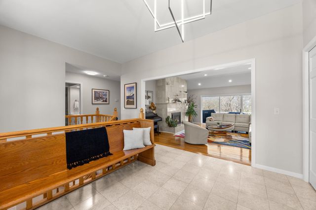 4400 Hickory Hills Trail, Prior Lake, MN 55372