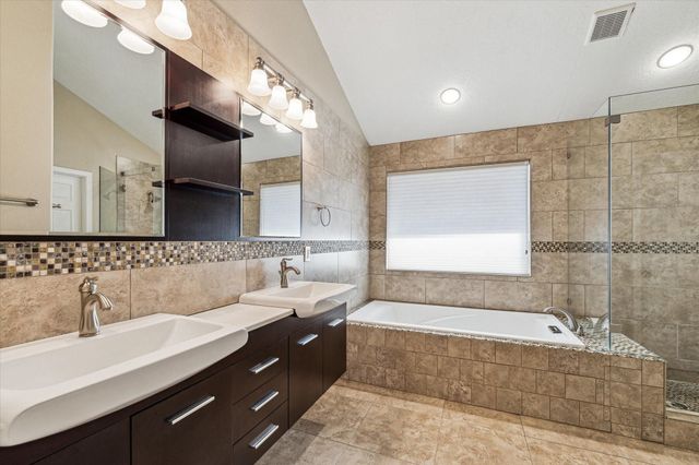 1918 De Milo Drive, Houston, TX 77018