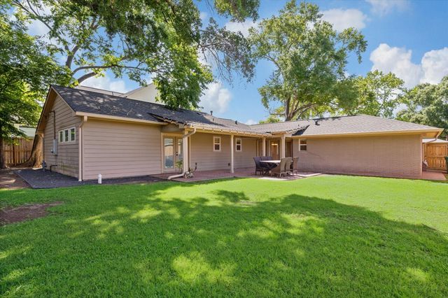 1918 De Milo Drive, Houston, TX 77018