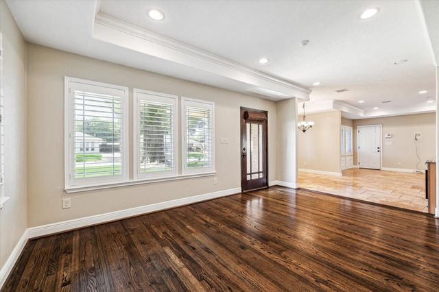 1918 De Milo Drive, Houston, TX 77018