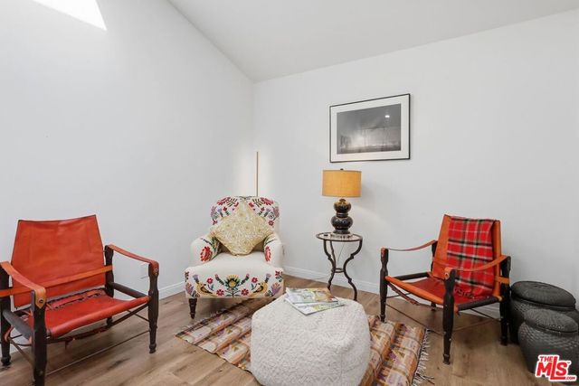 8024 Holy Cross Place, Los Angeles, CA 90045