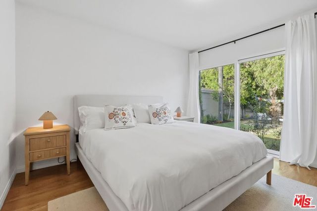 8024 Holy Cross Place, Los Angeles, CA 90045