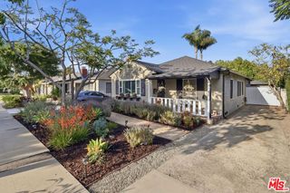 8024 Holy Cross Place, Los Angeles, CA 90045