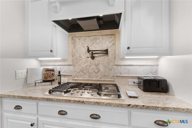 201 Brothers Lane, Burnet, TX 78611