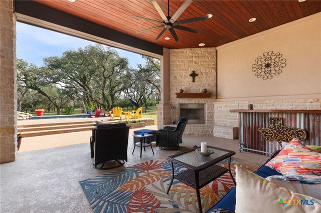 201 Brothers Lane, Burnet, TX 78611