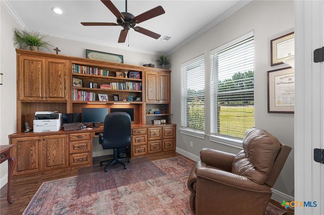 201 Brothers Lane, Burnet, TX 78611