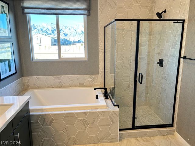 938 Hunter Shores Avenue, North Las Vegas, NV 89084