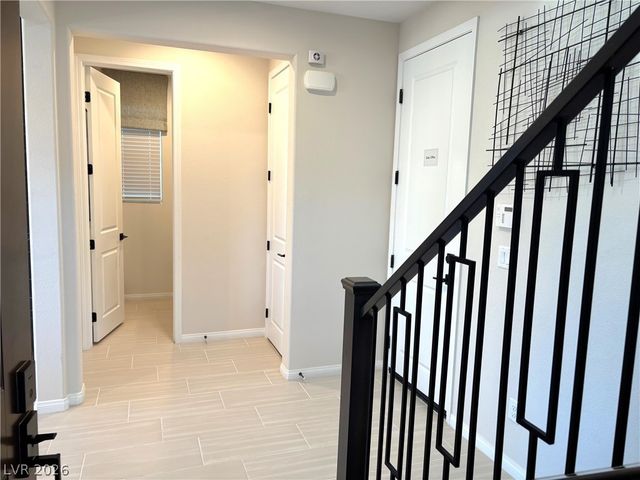 938 Hunter Shores Avenue, North Las Vegas, NV 89084