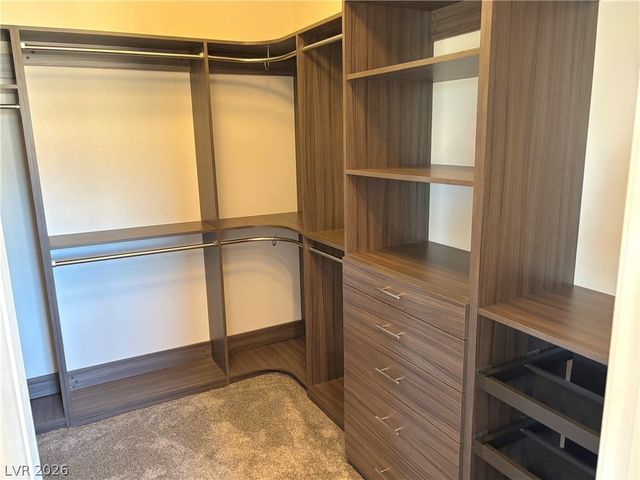 938 Hunter Shores Avenue, North Las Vegas, NV 89084