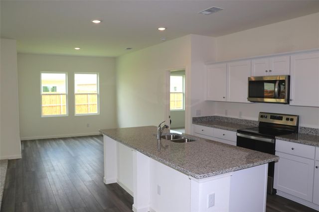 4749 Swan Neck Drive, Fort Worth, TX 76179