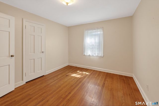 60 Gilbert Avenue, Hamden, CT 06514