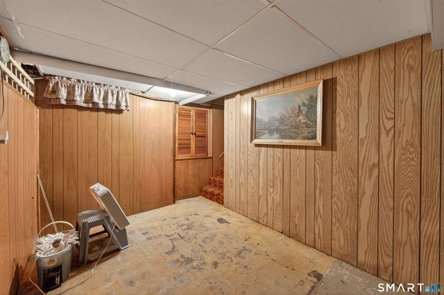 60 Gilbert Avenue, Hamden, CT 06514