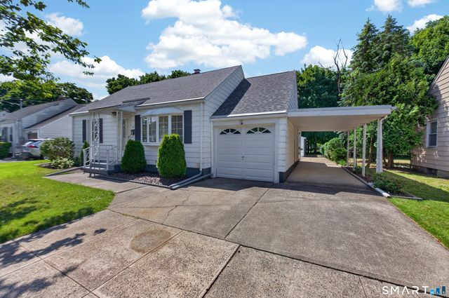 60 Gilbert Avenue, Hamden, CT 06514