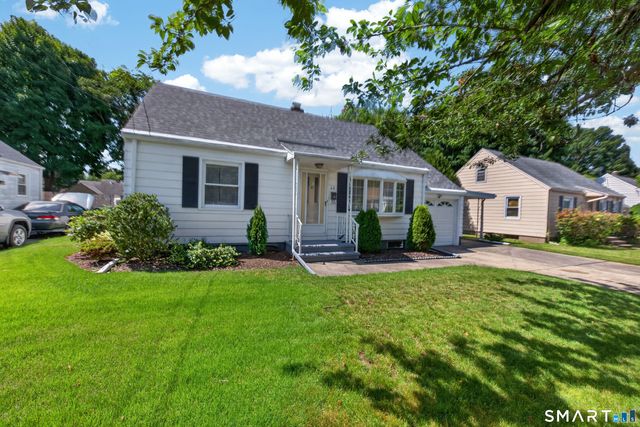 60 Gilbert Avenue, Hamden, CT 06514