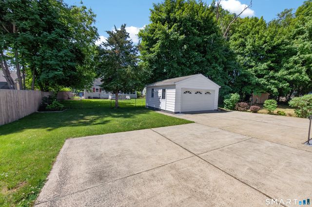 60 Gilbert Avenue, Hamden, CT 06514