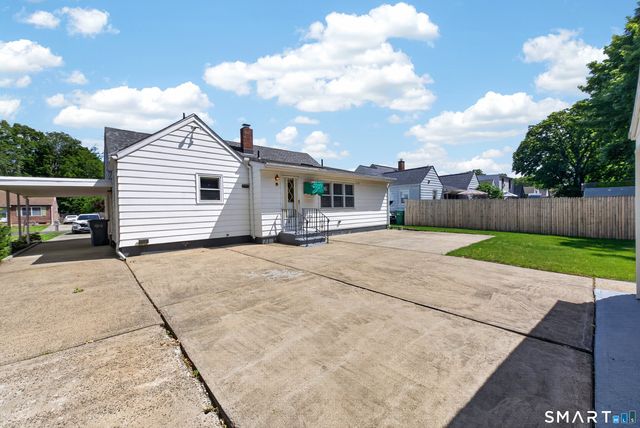 60 Gilbert Avenue, Hamden, CT 06514