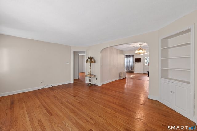 60 Gilbert Avenue, Hamden, CT 06514