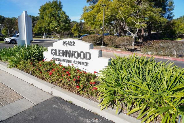 13 Pineoak 104, Aliso Viejo, CA 92656