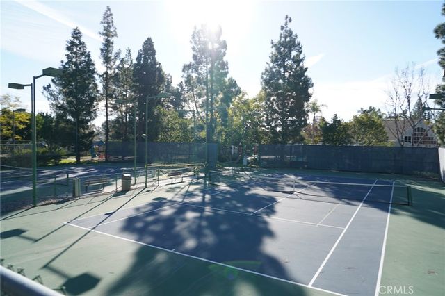 13 Pineoak 104, Aliso Viejo, CA 92656
