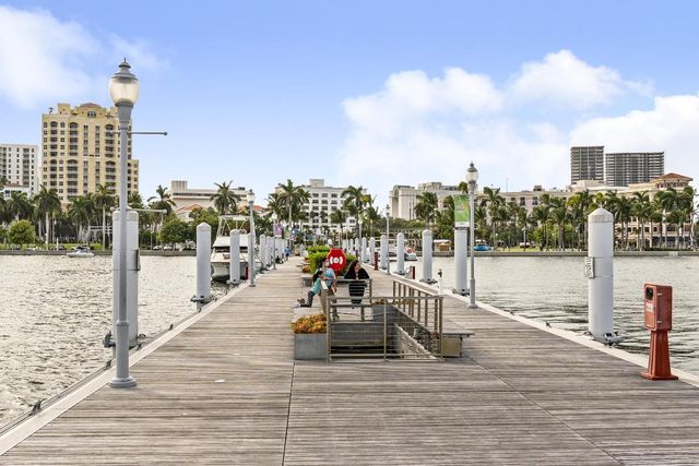 2167 Umbrella Cay, West Palm Beach, FL 33411