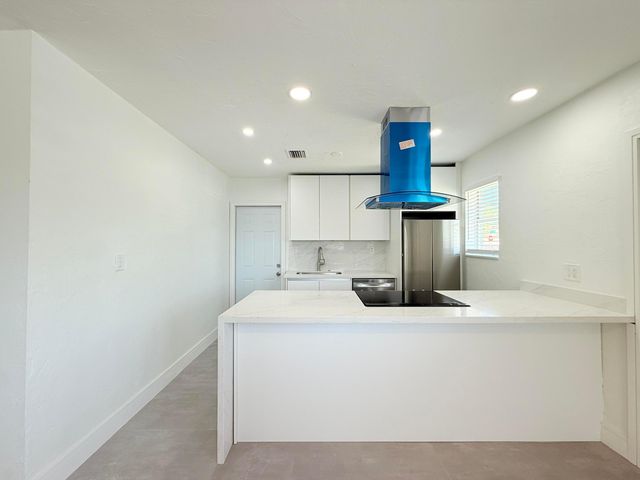 2611 NW 21st Street, Fort Lauderdale, FL 33311