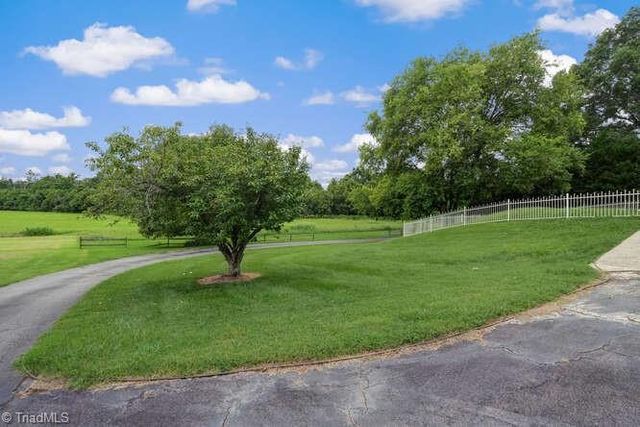 414 Lynrock Street, Eden, NC 27288