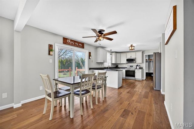 179 Abington Drive, St Peters, MO 63376