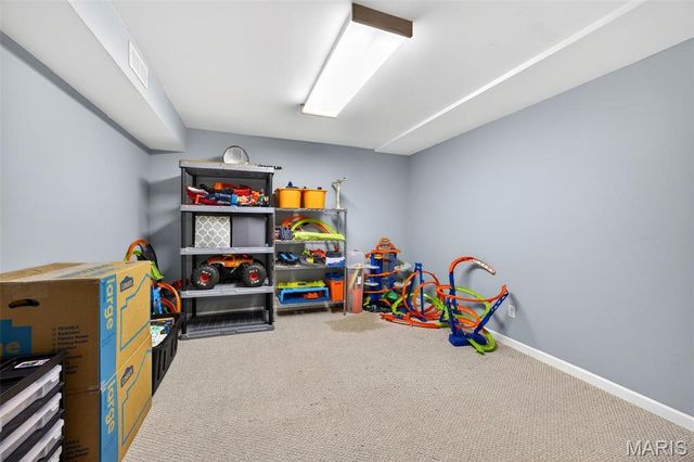 179 Abington Drive, St Peters, MO 63376