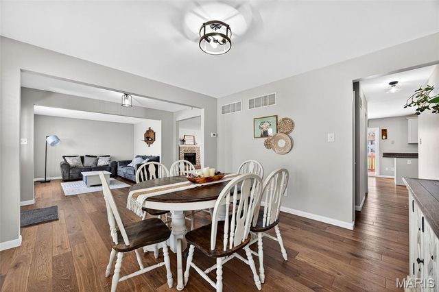 179 Abington Drive, St Peters, MO 63376