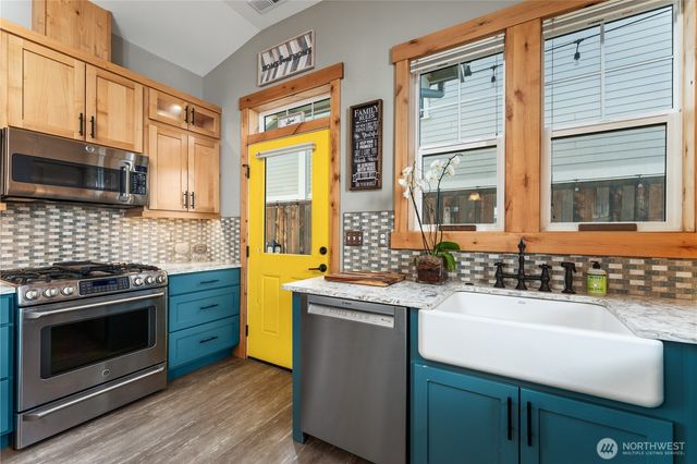 481 Mackinaw Lane, Chelan, WA 98816