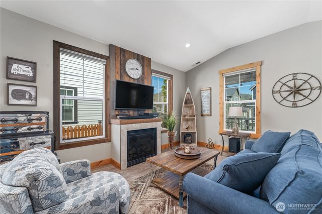 481 Mackinaw Lane, Chelan, WA 98816