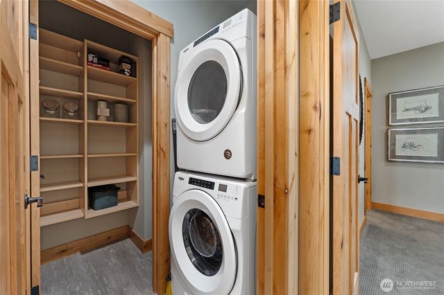 481 Mackinaw Lane, Chelan, WA 98816