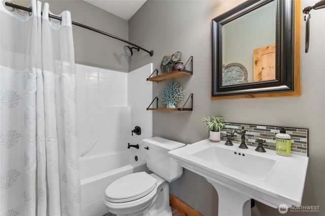 481 Mackinaw Lane, Chelan, WA 98816