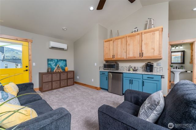 481 Mackinaw Lane, Chelan, WA 98816