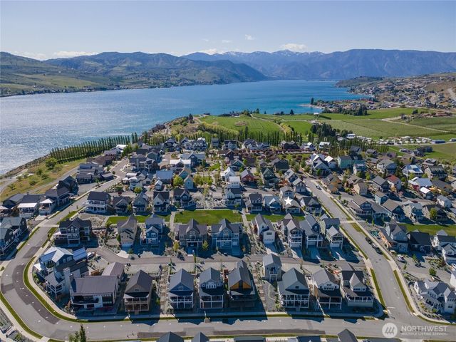 481 Mackinaw Lane, Chelan, WA 98816
