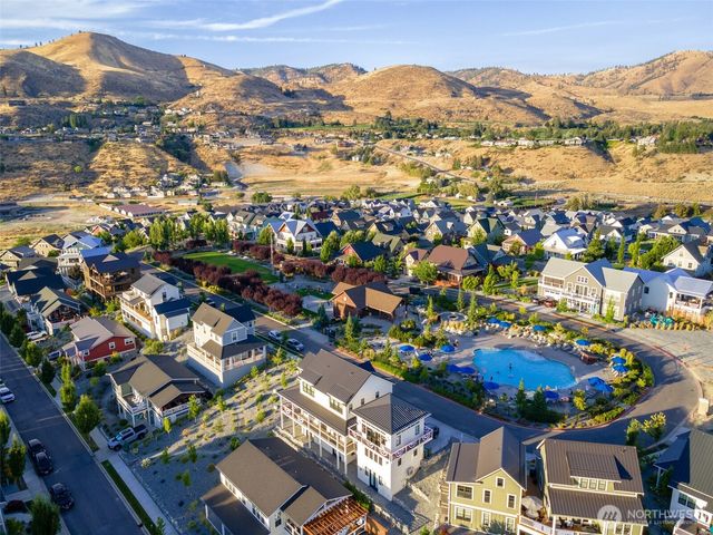 481 Mackinaw Lane, Chelan, WA 98816