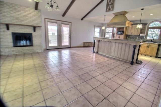 609 N Main, Rose Hill, KS 67133