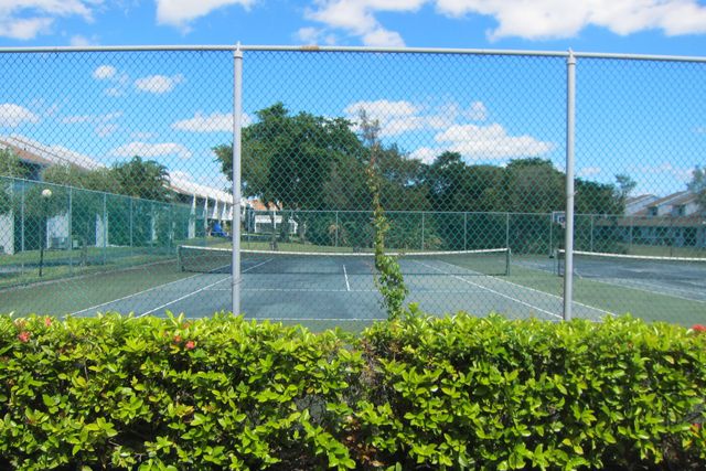 1517 Woodbridge Lakes Circle, West Palm Beach, FL 33406