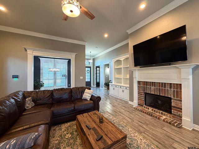 13222 Thicket Trail Rd, Lindale, TX 75771