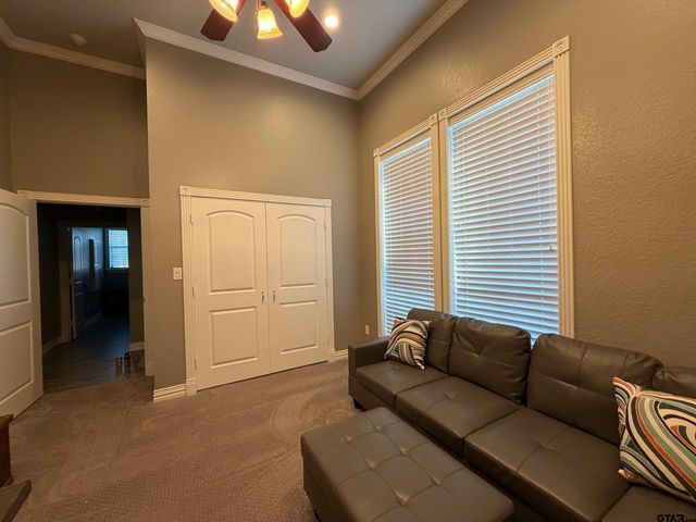 13222 Thicket Trail Rd, Lindale, TX 75771