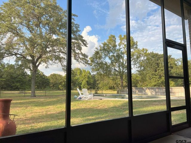 13222 Thicket Trail Rd, Lindale, TX 75771