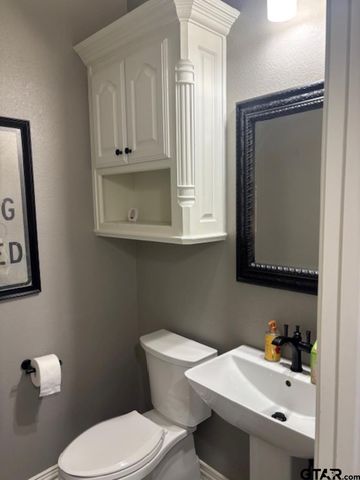 13222 Thicket Trail Rd, Lindale, TX 75771