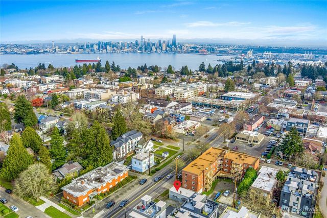 4431 SW Admiral Way, Seattle, WA 98116